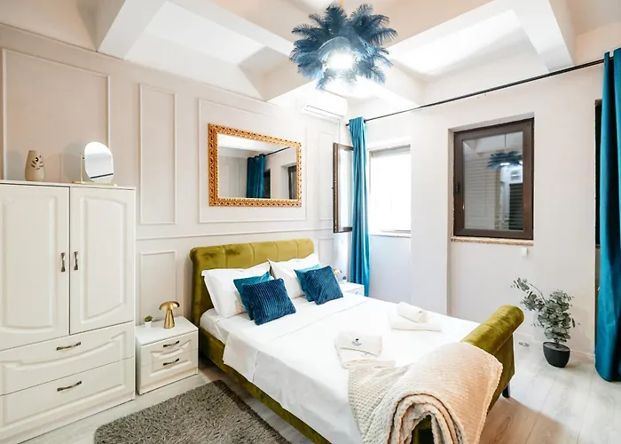 Blue Camel Apartment *