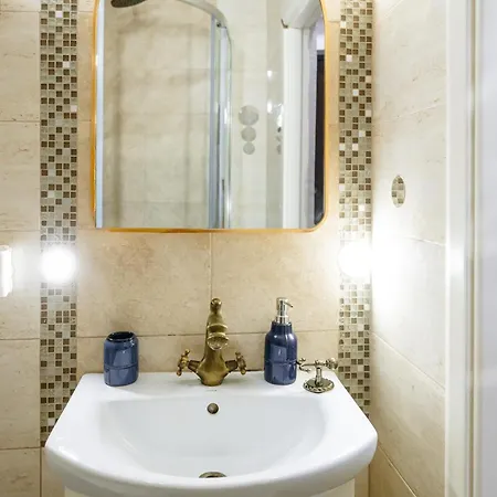 Blue Camel Apartment *