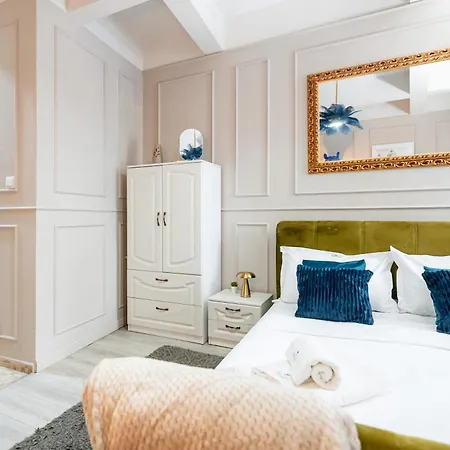 Blue Camel Apartment